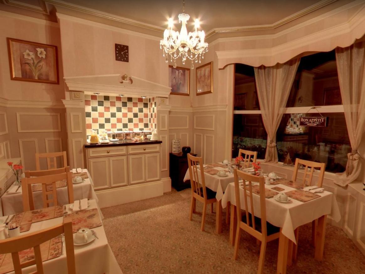 Athol House Bed & Breakfast Filey Bagian luar foto