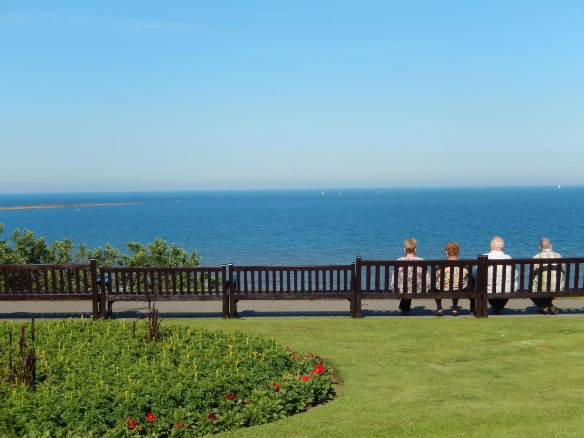 Athol House Bed & Breakfast Filey Bagian luar foto
